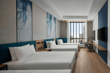 Courtyard by Marriott - Gallery Image 2